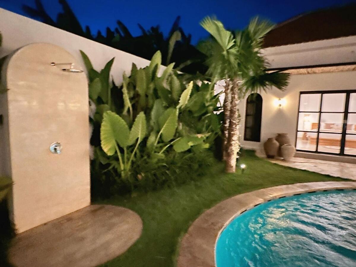 Amerta Villa Seminyak Exterior foto